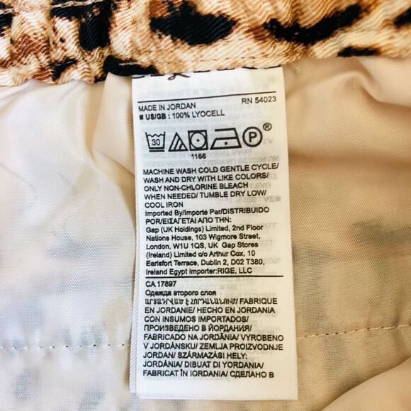 Banana Republic Leopard Print Pull On Casual Ankle Pants - Picture 3 of 14